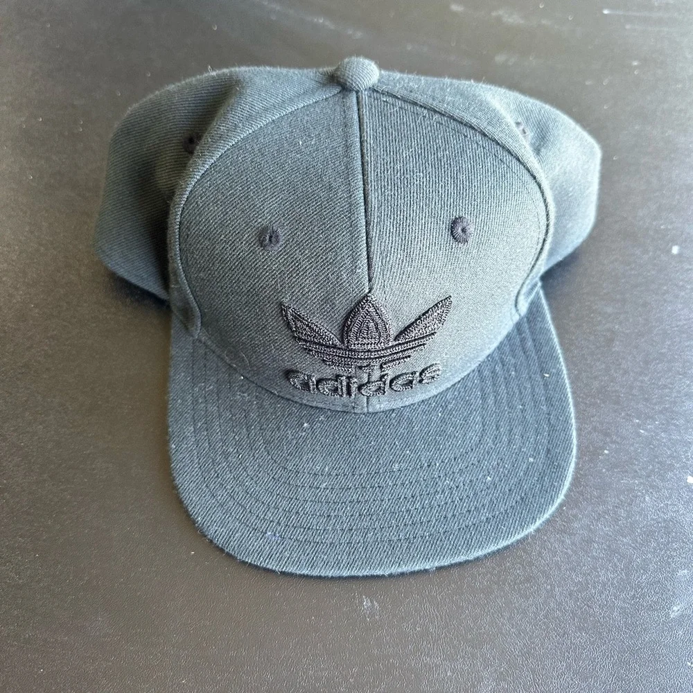Adidas Hat - Picture 1 of 3